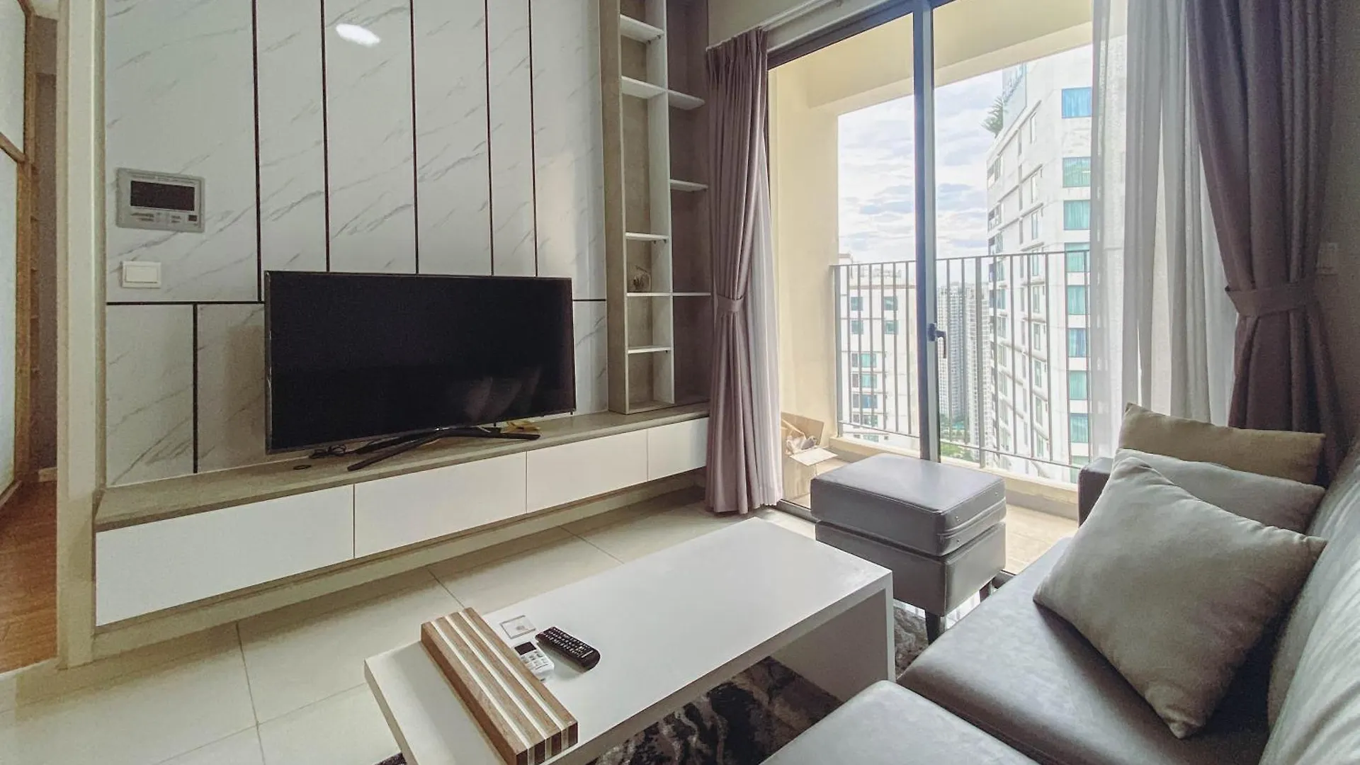 Zeus Living - 3 Bedroom In Masteri An Phu Ho Chi Minh City Apartment