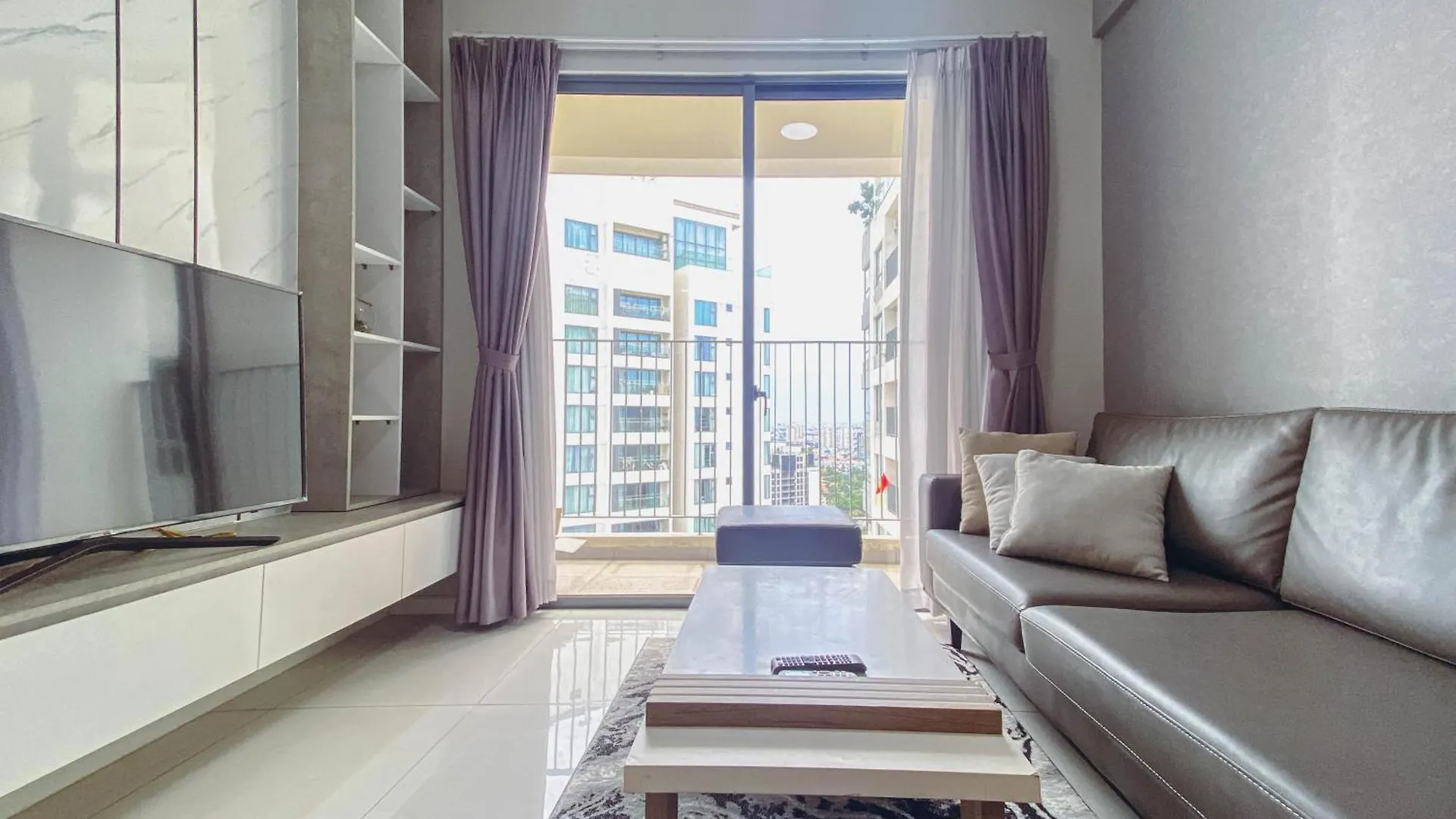 Apartment Zeus Living - 3 Bedroom In Masteri An Phu Ho Chi Minh City Vietnam