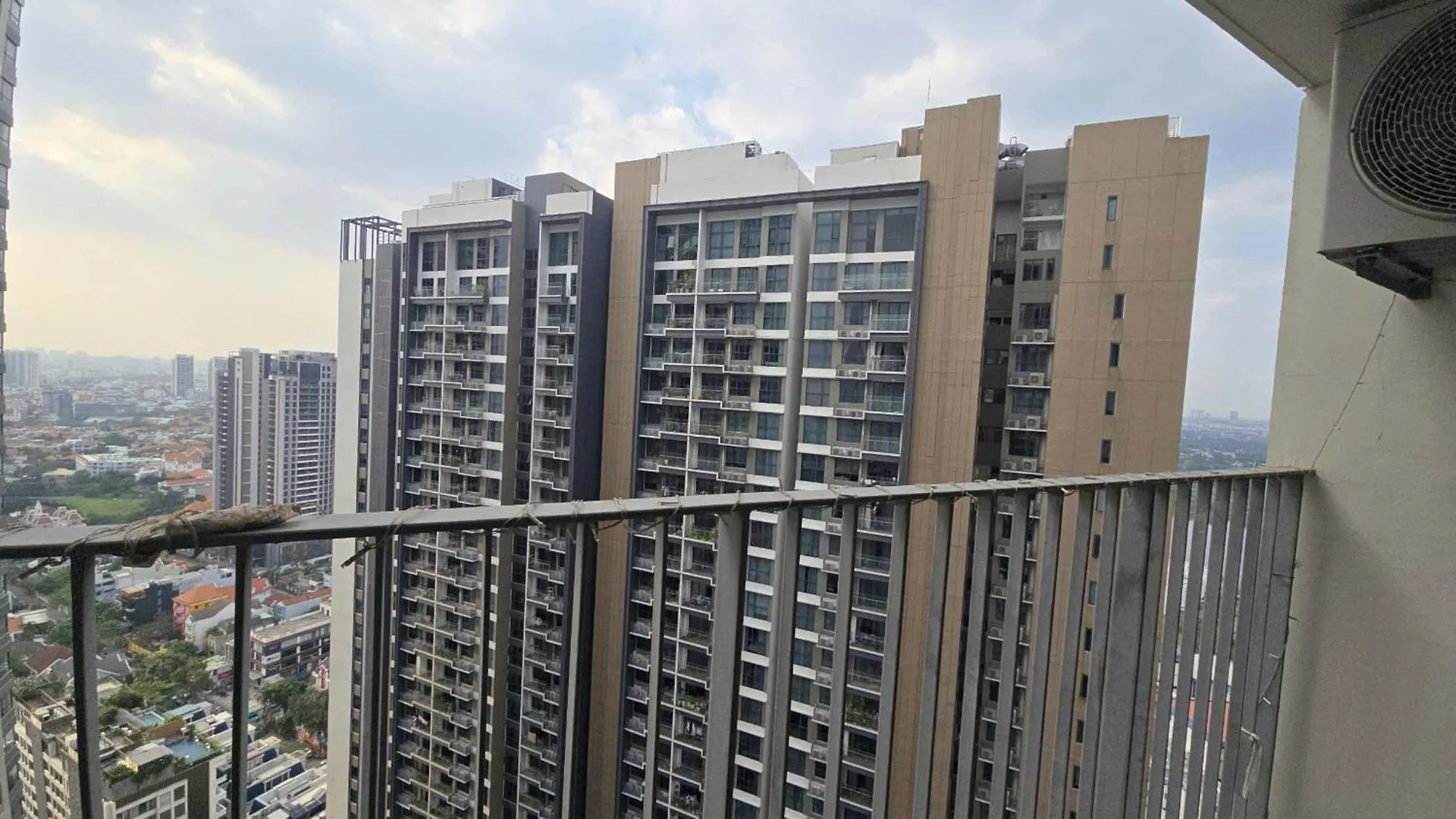 Apartment Zeus Living - 3 Bedroom In Masteri An Phu Ho Chi Minh City